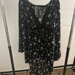 Torrid long V neck dress shirt